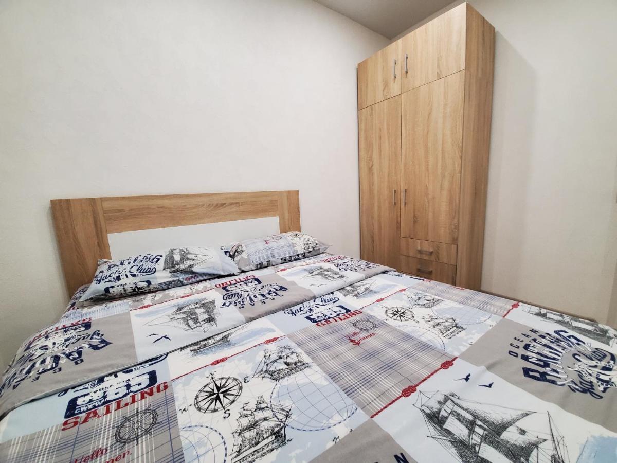 Appartement Sleep & Flight à Boryspilʼ Extérieur photo